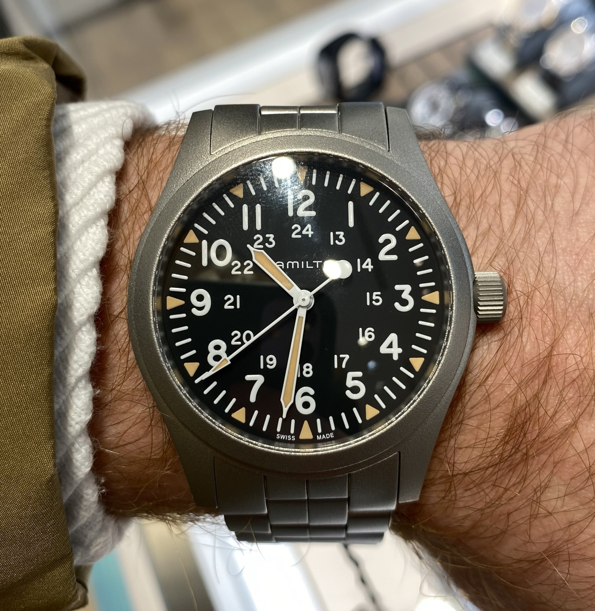 Khaki Field 42mm